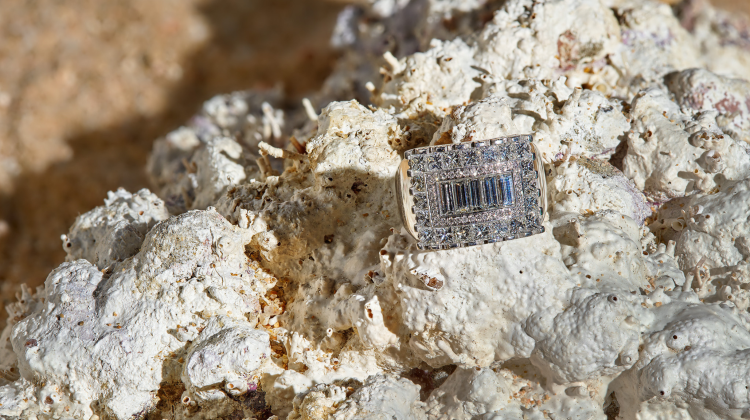¿Cuáles son las características de un diamante?