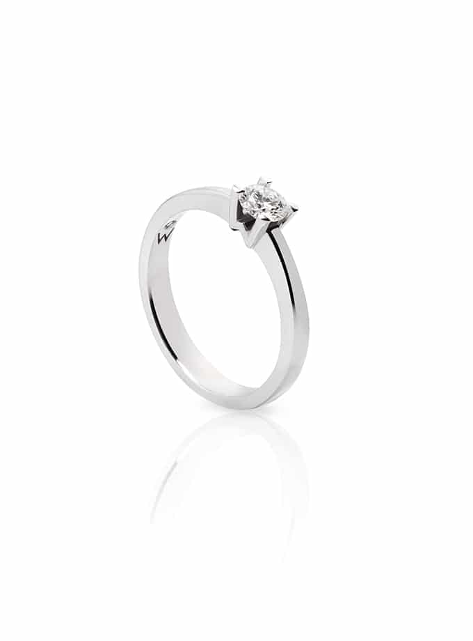 ATELIER DE WESSELTON ESSENCE COLLECTION RING IN WHITE GOLD WITH DIAMONDS-001